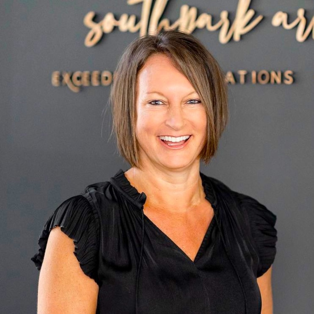 Meet your Posher, April